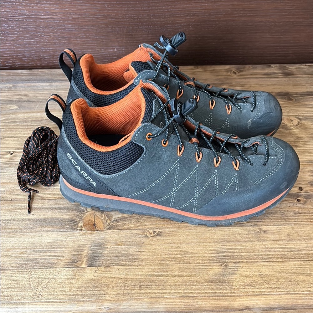 Scarpa Crux Men's 9 Hiking/Approach Shoes - Black and Orange